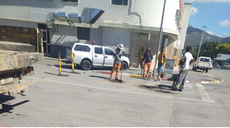 potholes,robertson,
