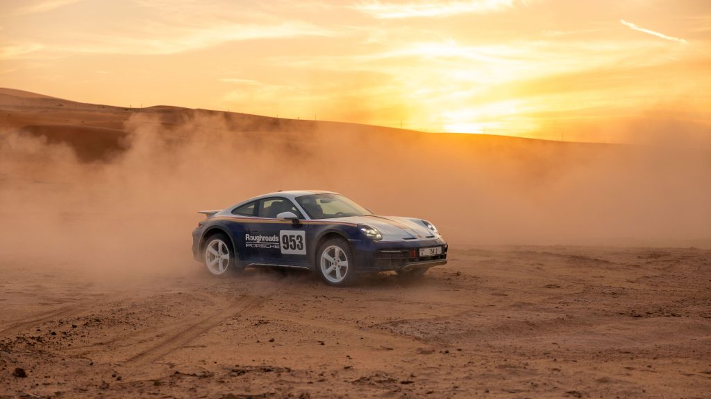 Amna Al Qubaisi,porsche 911 dakar