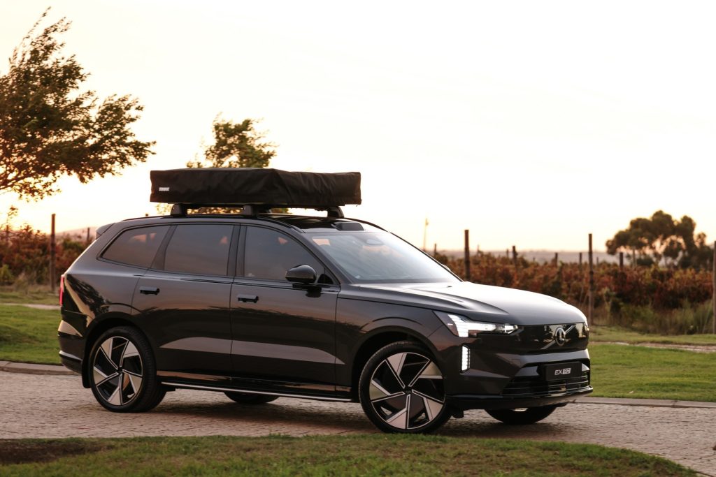Volvo,EX90,sweden,south africa,expensive suv,