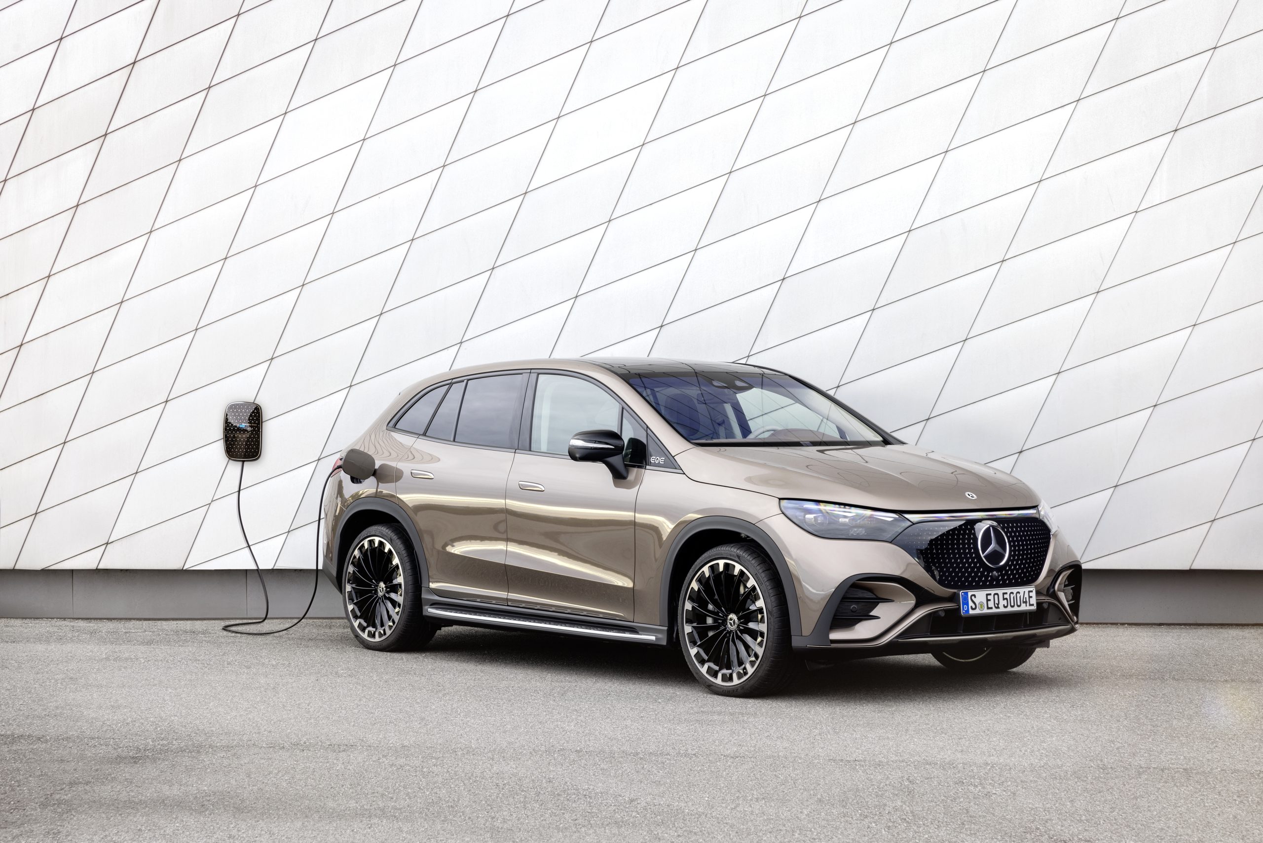 Mercedes-Benz EQE