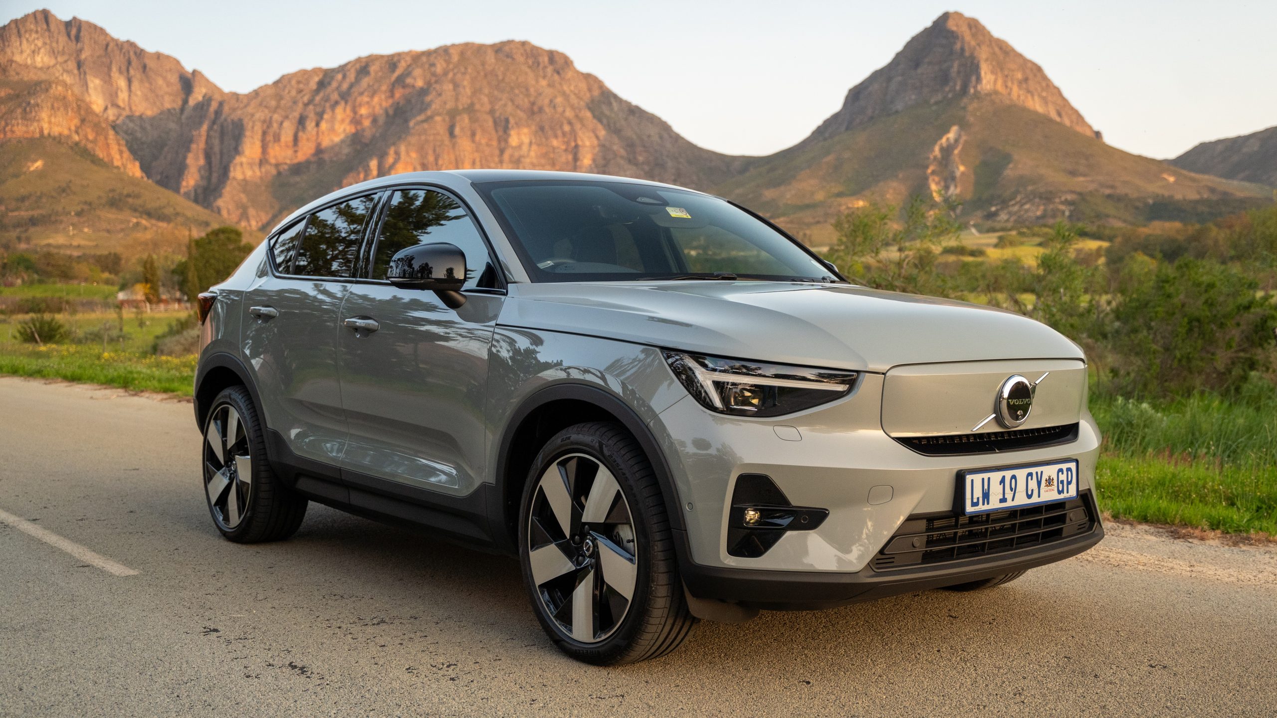 volvo,c40,south africa,sweden